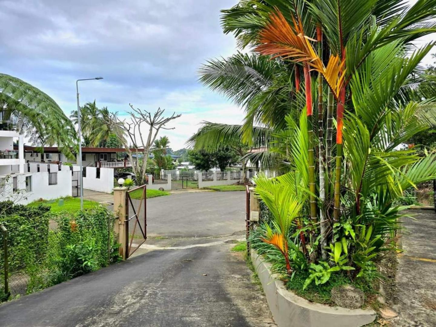 Apartament Family Retreat In Suva, Swimming Pool, Free Wifi & Parking Zewnętrze zdjęcie