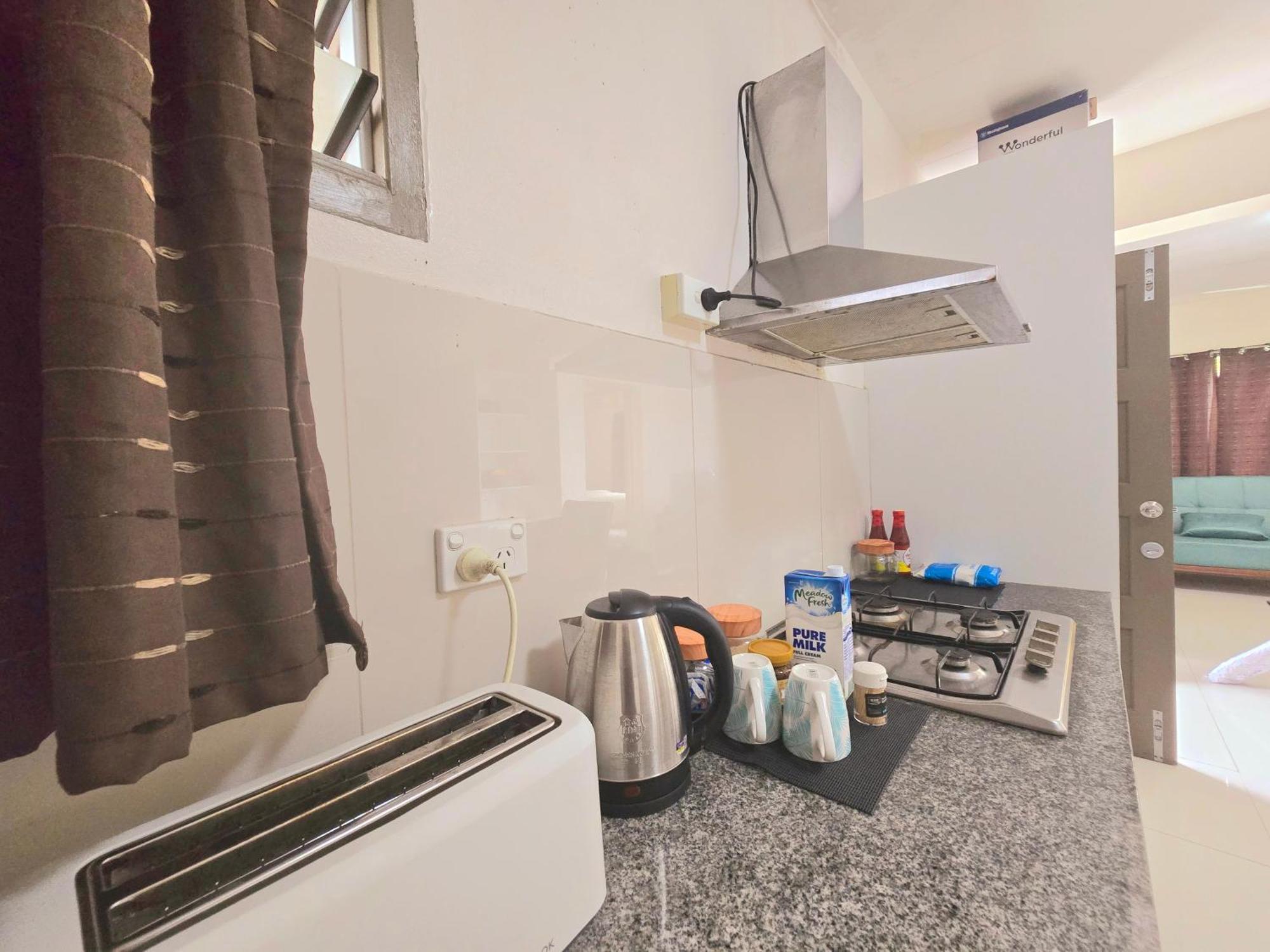 Apartament Family Retreat In Suva, Swimming Pool, Free Wifi & Parking Zewnętrze zdjęcie